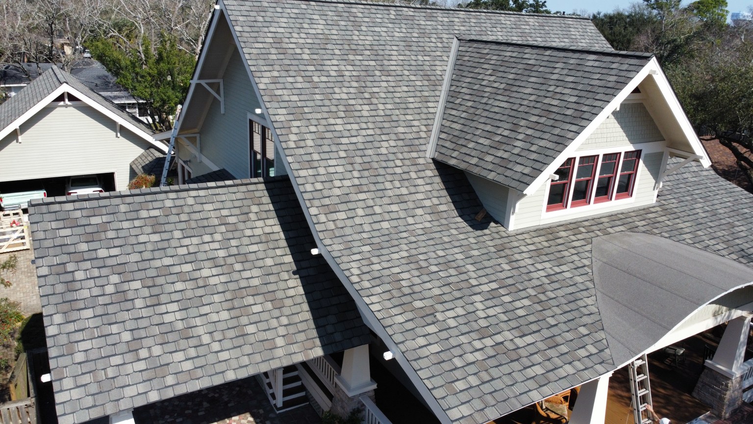 Architectural detail of CertainTeed Grand Manor shingles on Fortified roof in El Lago TX