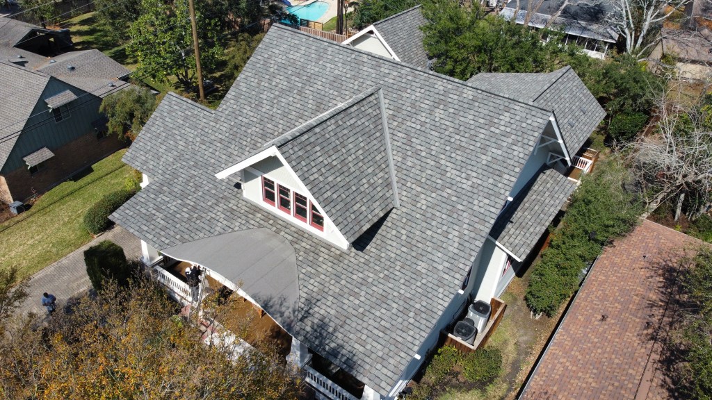 CertainTeed Grand Manor fortified roofing system installed on a custom home in Seabrook and El Lago Texas by 12 Bravo Construction
